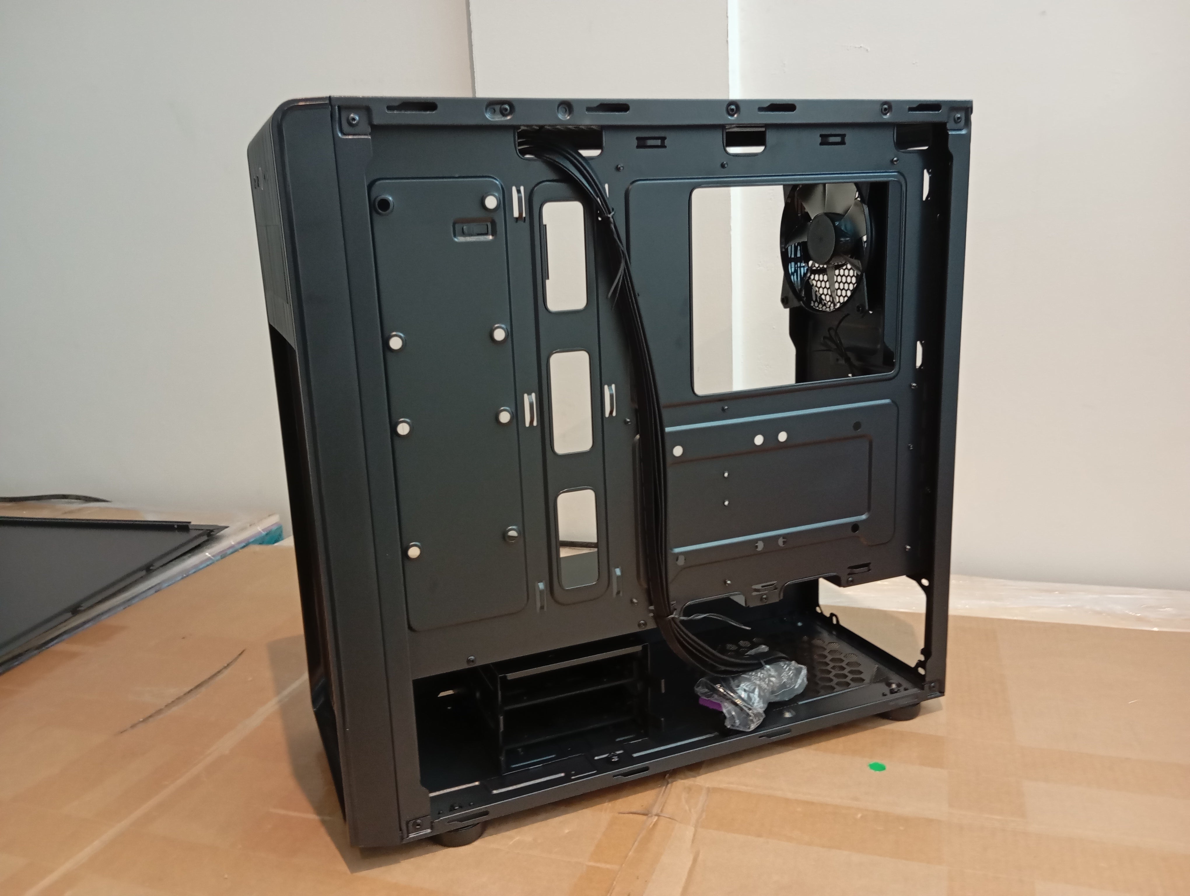 Cooler Master Elite 500 ODD, Steel