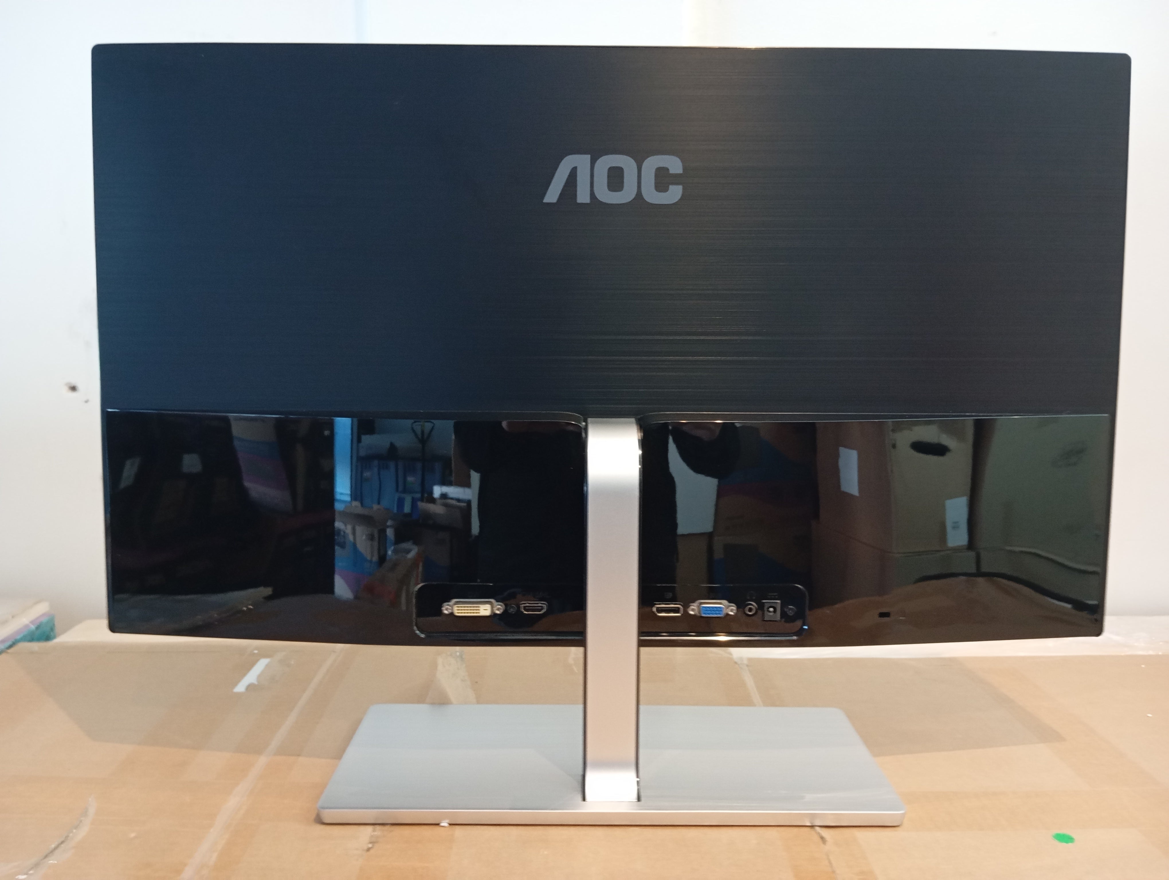AOC U2879VF