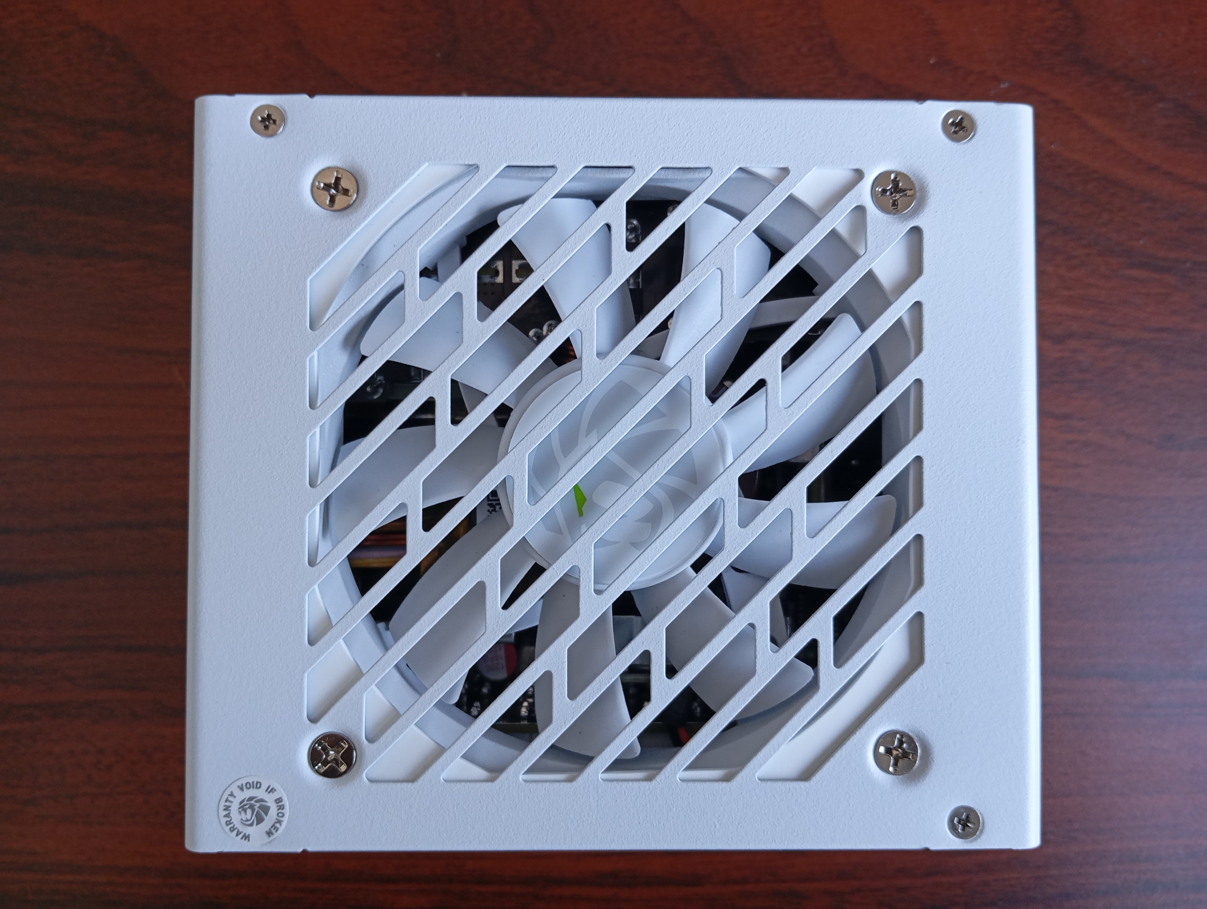 GameMax GS 750G WH SFX voeding, retourdeal