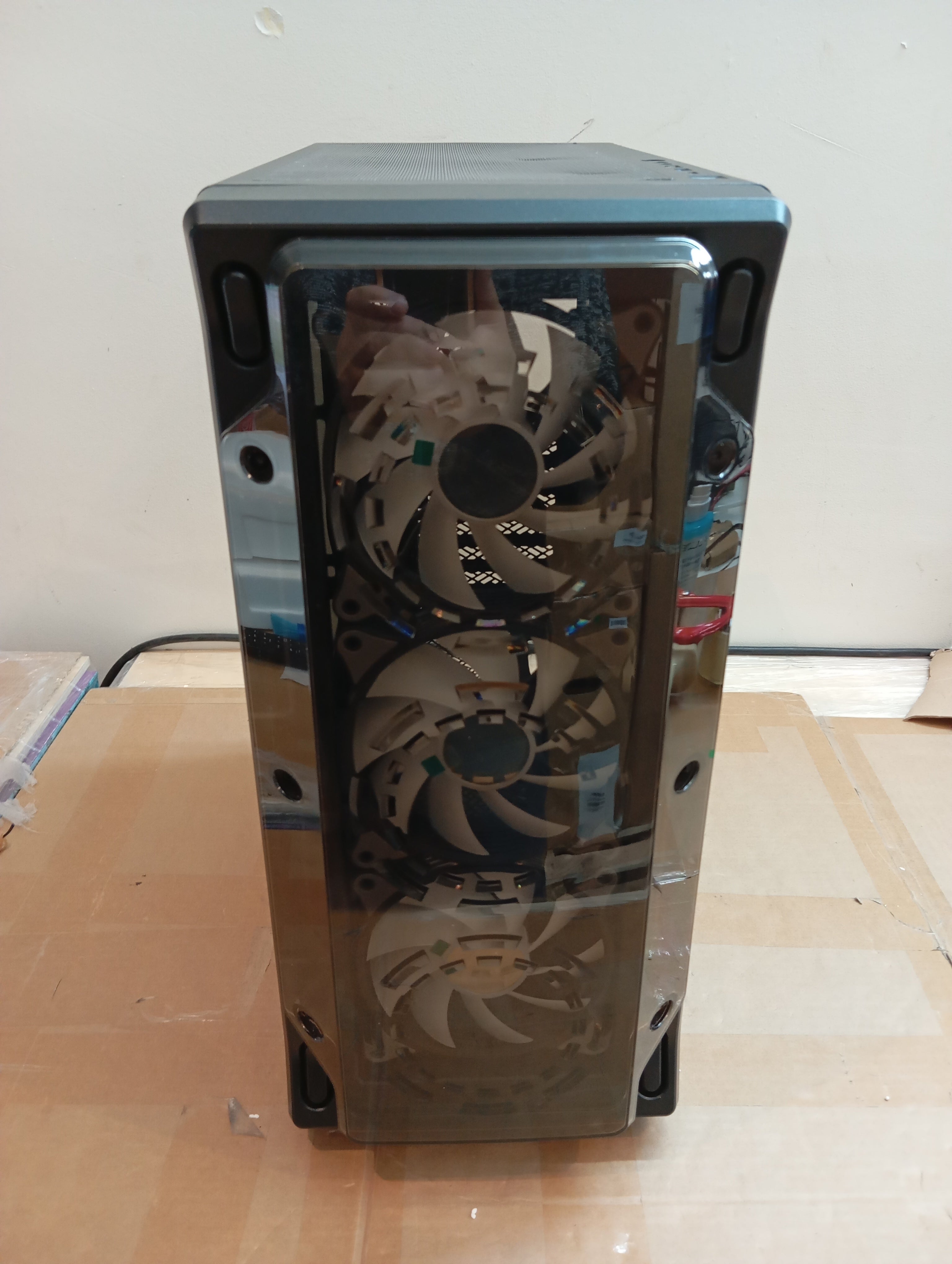 GAMEMAX Starlight 2 AB, refurbished